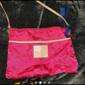Coach, hot pink
